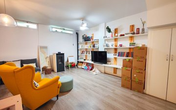 Property slide 24
