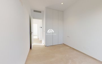 Property slide 32