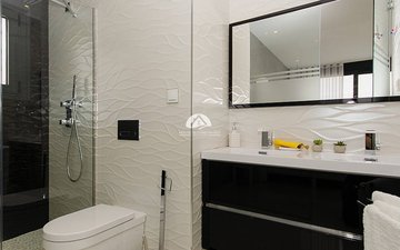 Property slide 16