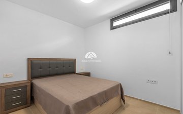 Property slide 44