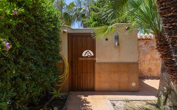 Property slide 22