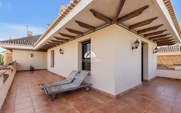 Property slide 44