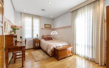 Property slide 48