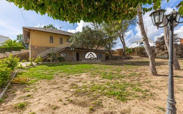 Property slide 48