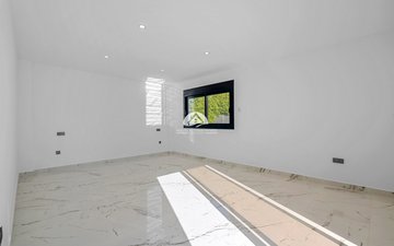 Property slide 6