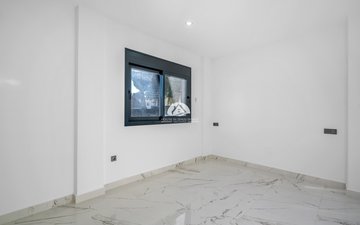 Property slide 21