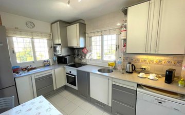 Property slide 17