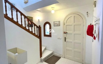 Property slide 29