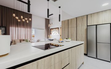 Property slide 16