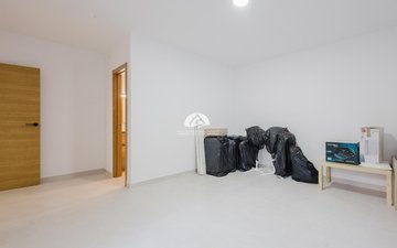 Property slide 31