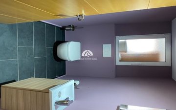 Property slide 18