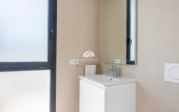 Property slide 15