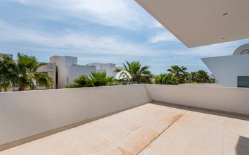 Property slide 38
