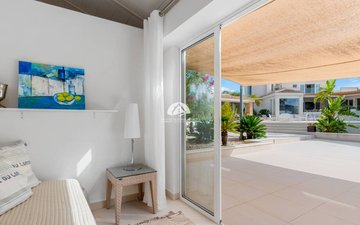 Property slide 25