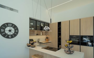 Property slide 17