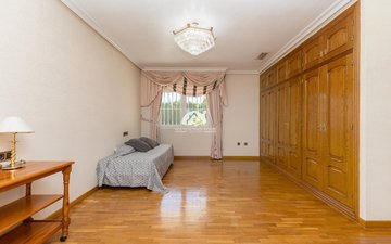 Property slide 21
