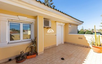 Property slide 43