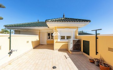 Property slide 46