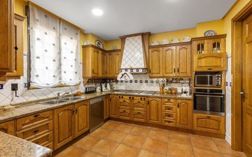 Property slide 31