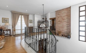 Property slide 40