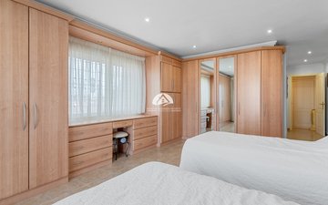 Property slide 38