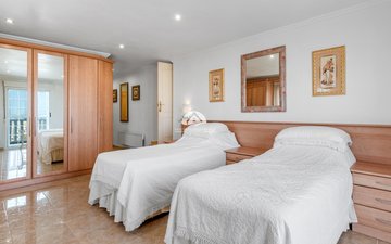 Property slide 39