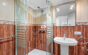 Property slide 46