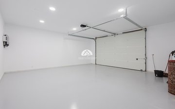 Property slide 35