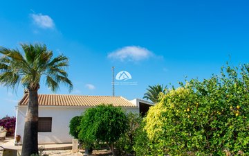 Property slide 44