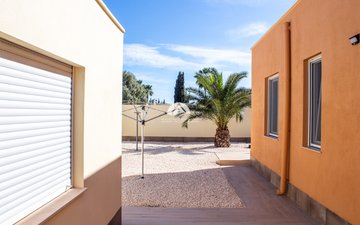 Property slide 44