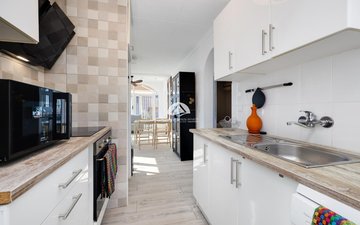 Property slide 14