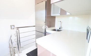 Property slide 22