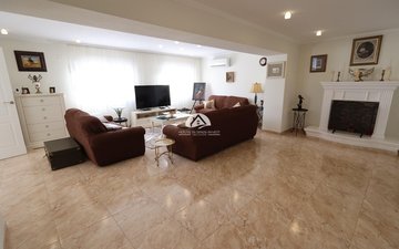Property slide 20