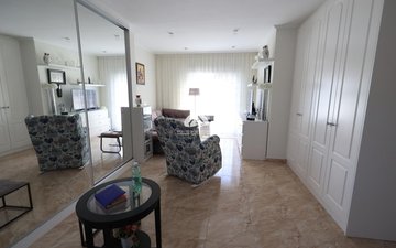 Property slide 25