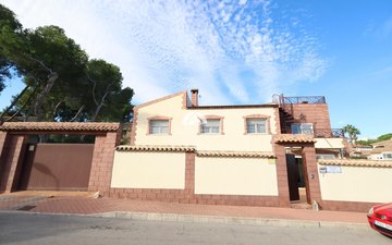 Property slide 40