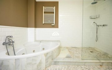 Property slide 24