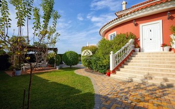 Property slide 40