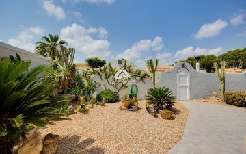 Property slide 10