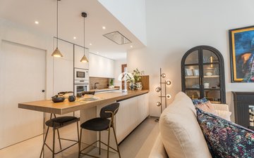 Property slide 10