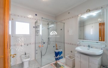 Property slide 31
