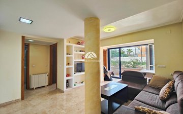 Property slide 18