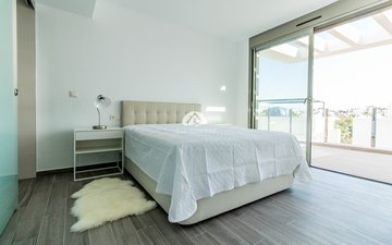 Property slide 19