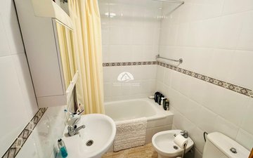 Property slide 35