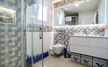 Property slide 18