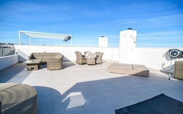 Property slide 22