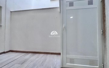 Property slide 10