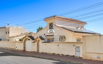 Property slide 44
