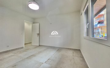 Property slide 28
