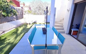 Property slide 10