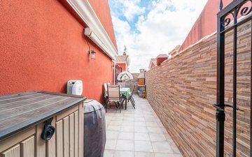 Property slide 19